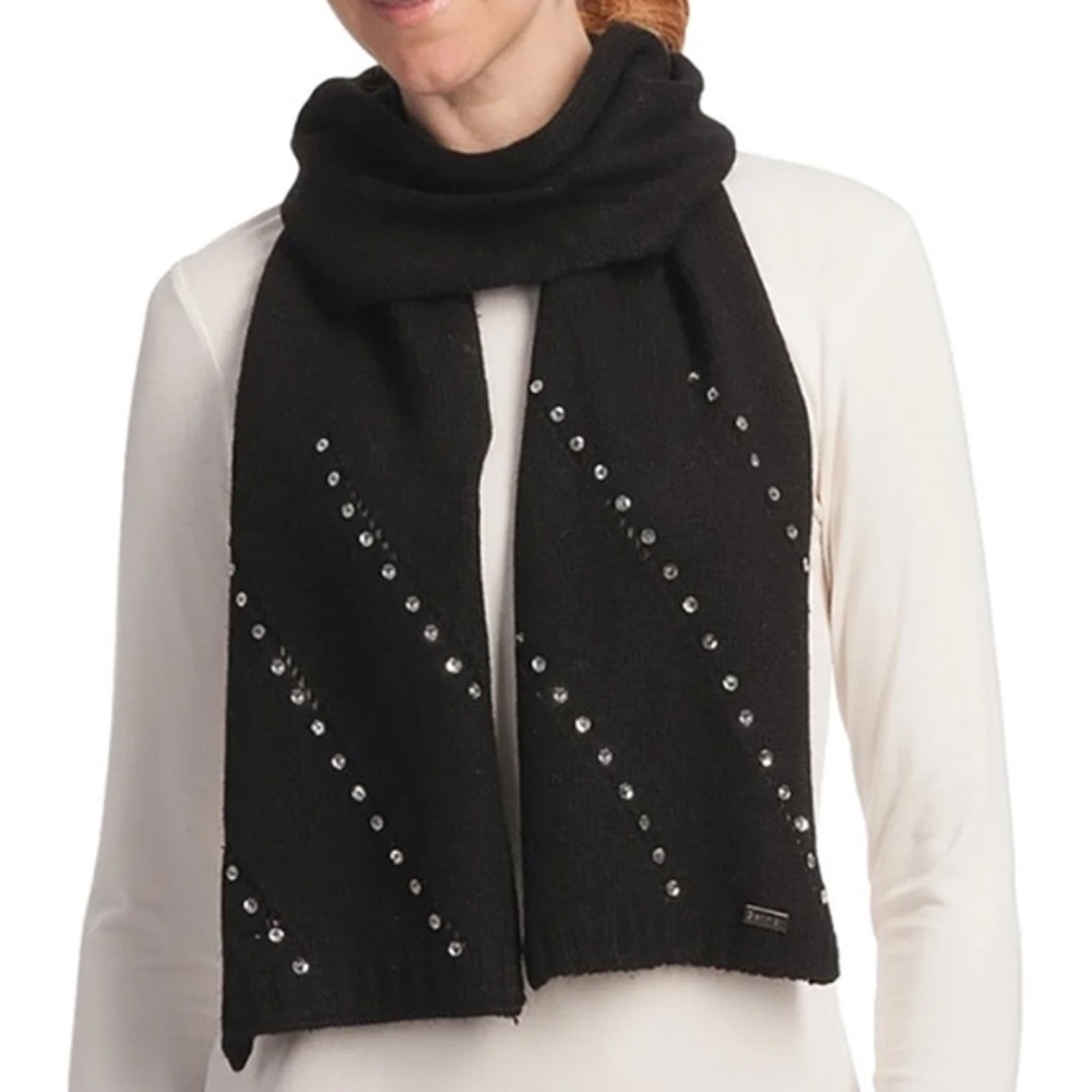 Betmar Madison Luxe Warm Winter Knit Scarf Black With Sequins - NWT - Picture 1 of 8
